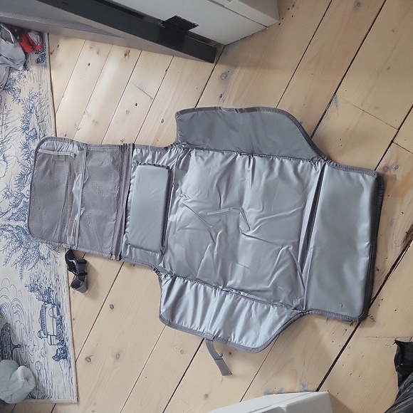 Baby changing pad - Picture 2 of 3